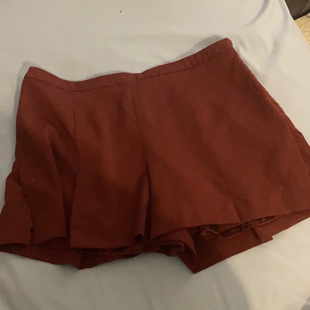 Women’s Forever 21 maroon/burgundy dressy shorts